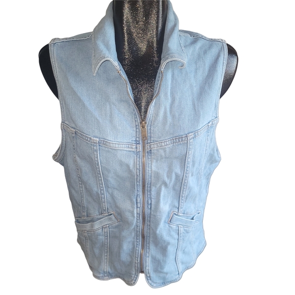 American Eagle Light Wash Denim Zippered Vest L - Picture 1 of 6